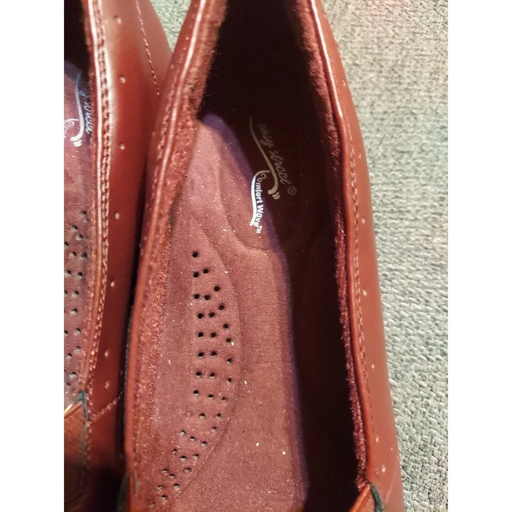 Easy Street Maroon Leather Slip On Wedge‎ Shoes Size 10 Narrow Dress Flats